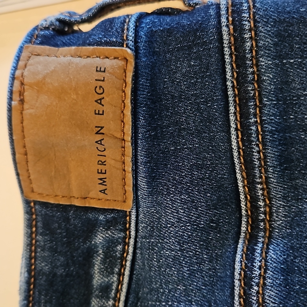 American Eagle Super Hi-Rise Jeggings - Size 6 - Picture 5 of 5